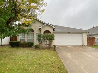 6008 Castanada Dr, Arlington, TX 76018