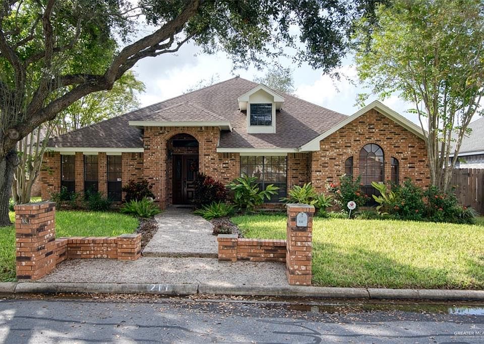 1st image of 211 Marigold Ave