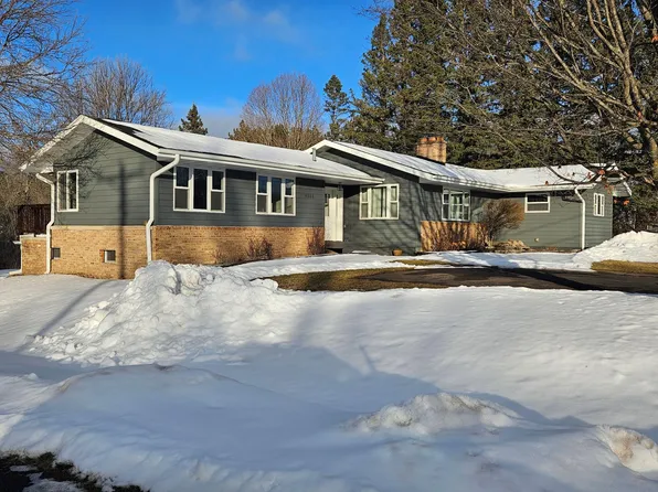 E5206 E Margaret St, Ironwood, MI 49938