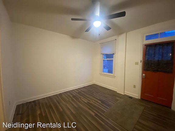 4th image of 141 E Pomfret St
