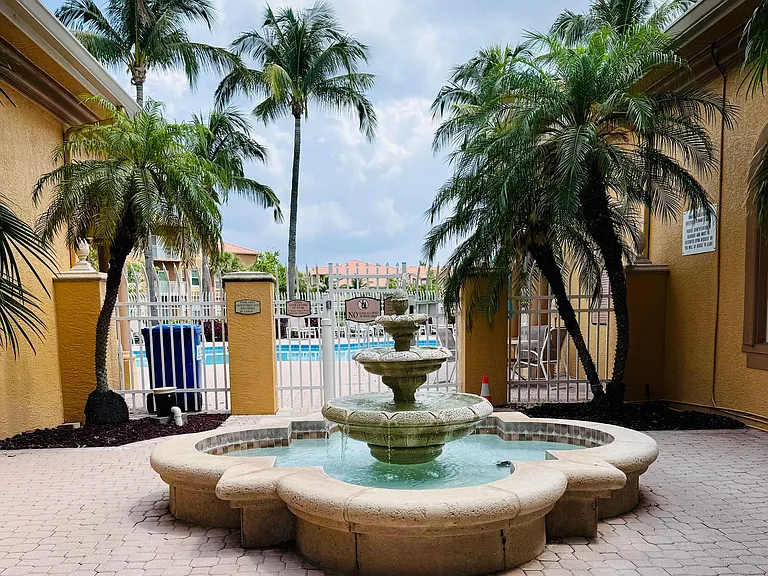 15585 Ocean Walk Cir #212 — Photo 23