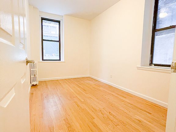 4th image of 152 E 84th St APT 1F