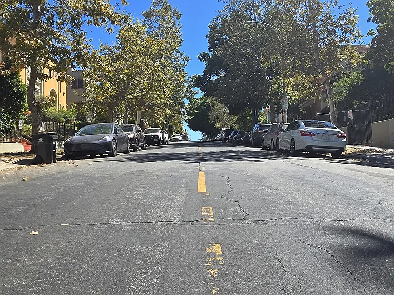 Larchmont Kenmore — Photo 13