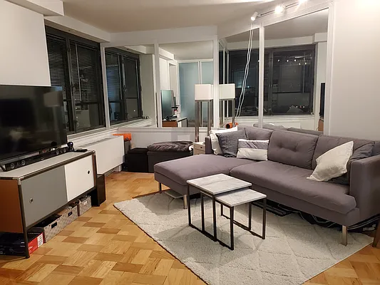 Rented by Yoram Adin, LREB | media 27