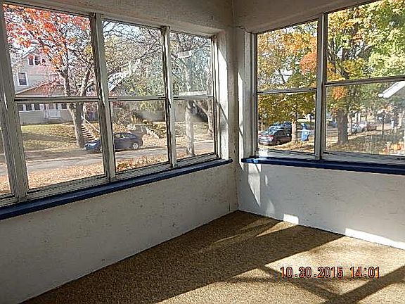 3rd image of 4039 Wentworth Ave