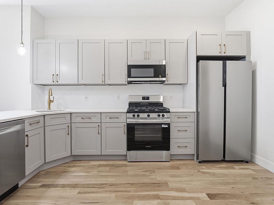 1st image of 25 Lembeck Ave Floor 1
