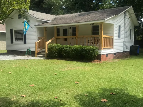 213 Sedberry St, Fayetteville, NC 28305