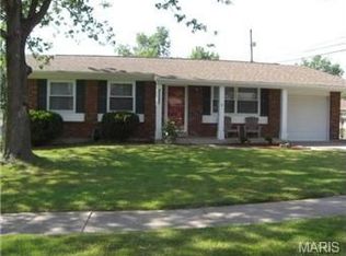 12026 Wesco Dr, Maryland Heights, MO 63043