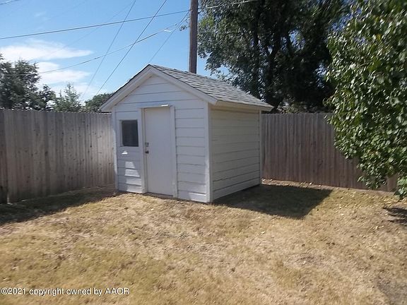 3rd image of 1807 N Faulkner St