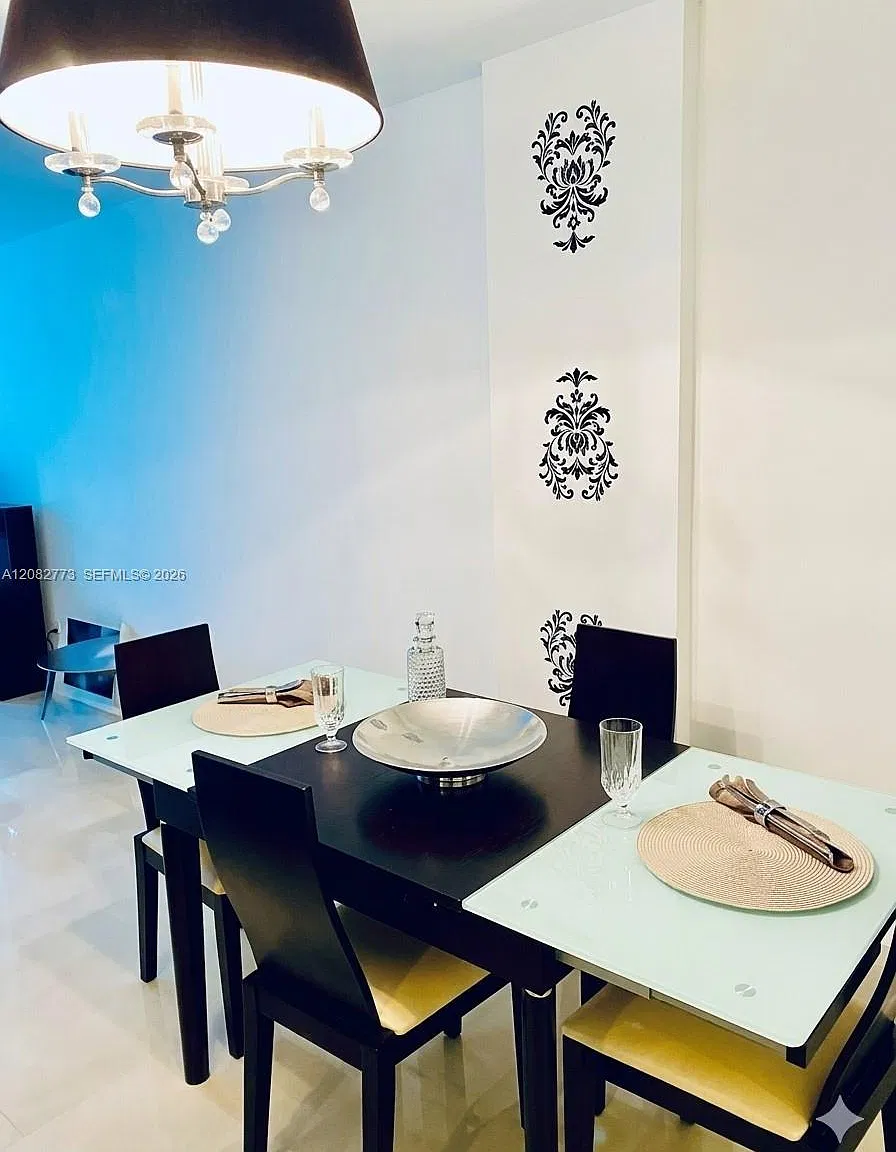 South Bay Club Condo — Photo 2