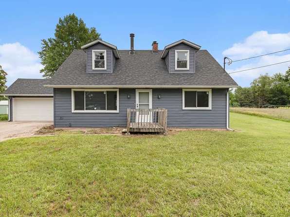 167 13th St, Plainwell, MI 49080