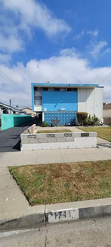 1711 Marine Ave Photo 1