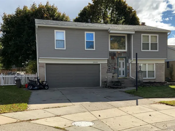 29109 Perth St, Livonia, MI 48154