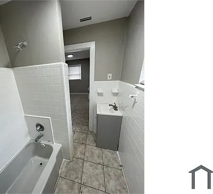 801 1/2 E Saint Clair St — Photo 23