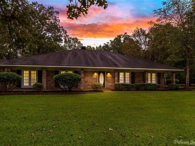 2900 Cypress Village Dr, Benton, LA, 71006