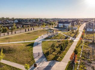 13 Tozer Ln, Red Deer, AB T4P0Y7