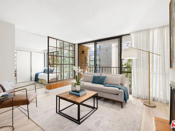 10966 Rochester Ave APT 3F, Los Angeles, CA 90024