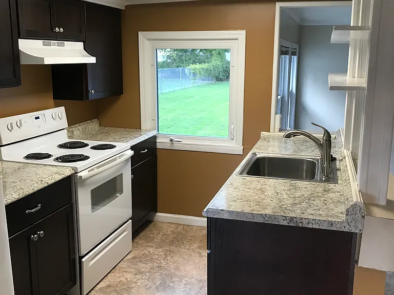 86 Forthton Dr — Photo 4