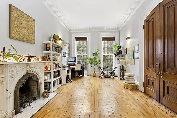 Rented by Dwell Residential Inc | media 19