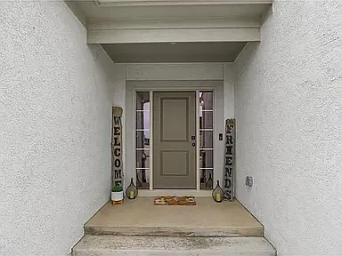 Entry - NE Sagamore Dr