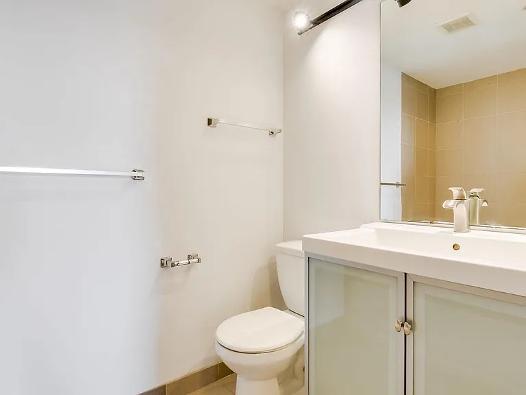 444 N 4th St #610 — Photo 10