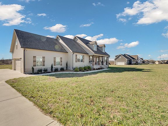 3rd image of 1022 Richland Farms Dr