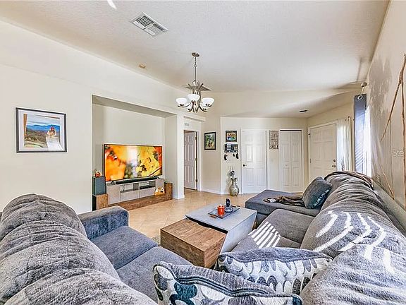 4th image of 5861 Wrenwater Dr