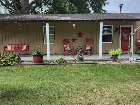 209 W 12th St, Almyra, AR 72003