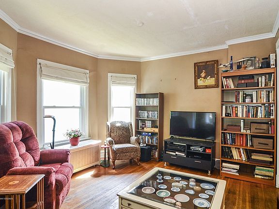 5th image of 3818 N Lawndale Ave