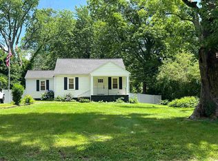 409 Hillcrest Dr, Newburgh, IN 47630