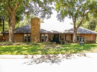 1903 Longbranch Ct, Arlington, TX 76012