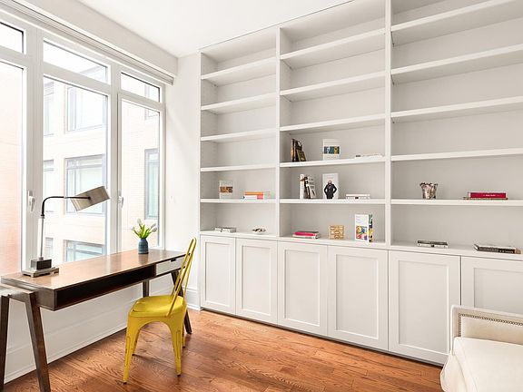 4th image of 205 W 76th St APT 8L