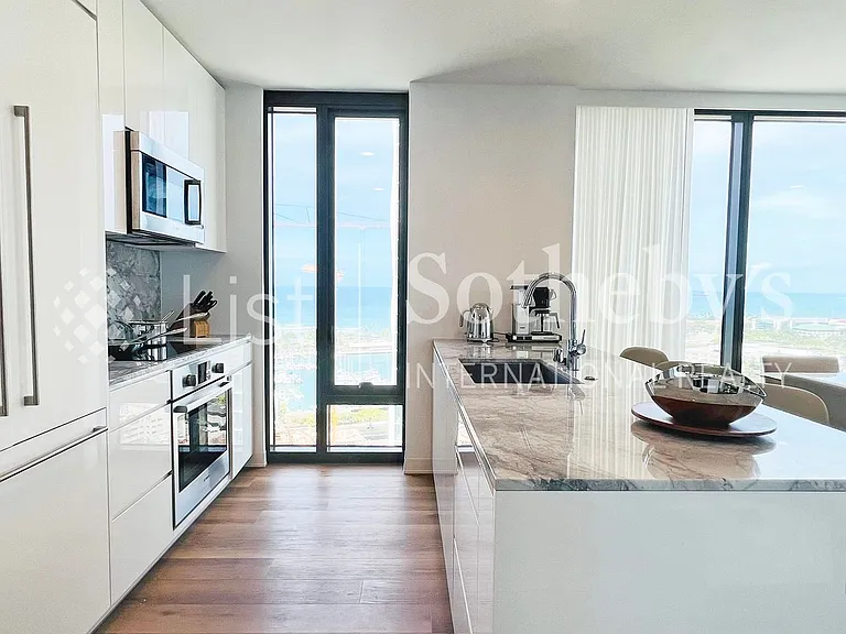 987 Queen St #2501 — Photo 6