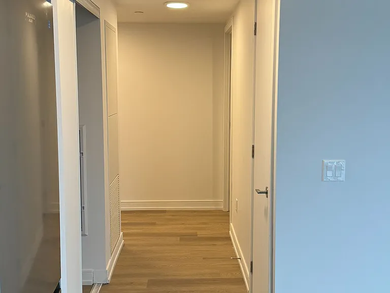 1 Jarvis St #1208 — Photo 25