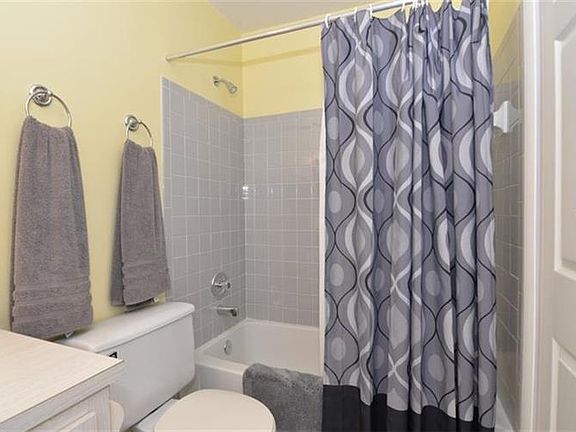 4th image of 5372 Falling Water Dr