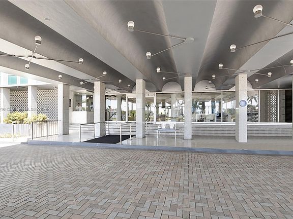 2nd image of 5055 Collins Ave APT 4N