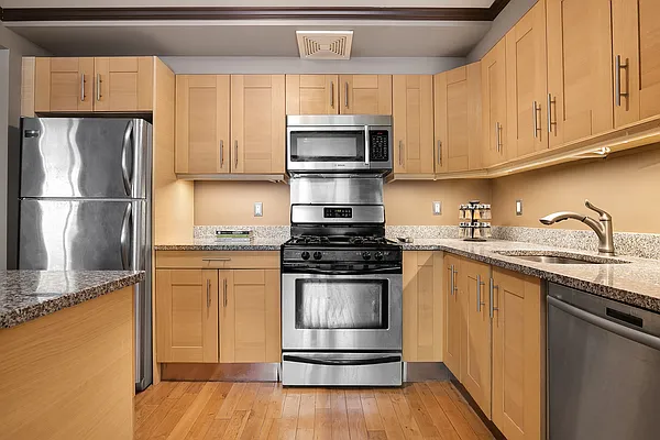 Sold by Ann Ferguson, LLC | media 3
