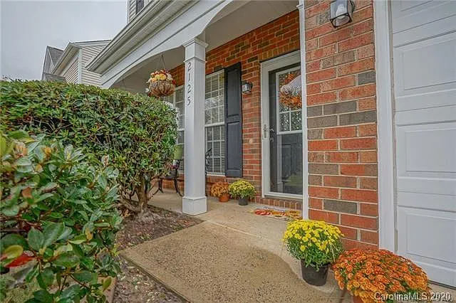 2125 McKenzie Creek Dr — Photo 4