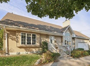 3930 W Euclid Ave, Milwaukee, WI 53215