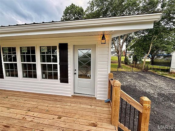 5th image of 805 Westwind Dr