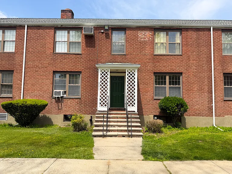 231 Pennsylvania Ave #B — Photo 9