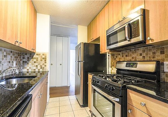 3rd image of 1954 1st Ave APT 5P
