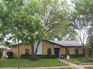 2606 Holy Cross Ln, Garland, TX 75044