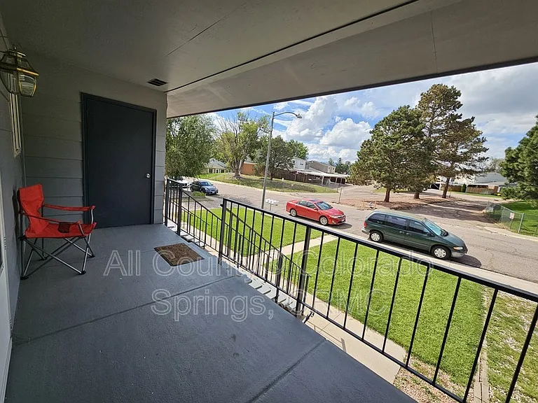 1129 Cree Dr #C — Photo 12