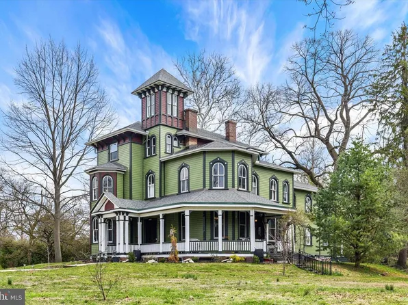 2101 Bellevue Rd, Harrisburg, PA 17104