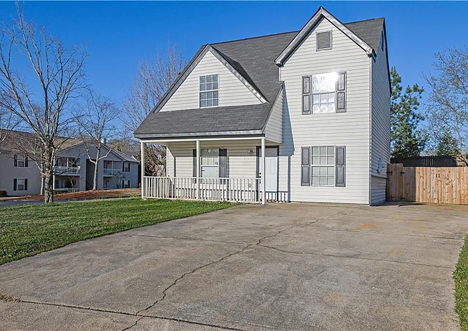 1st image of 15 Brighton Ct