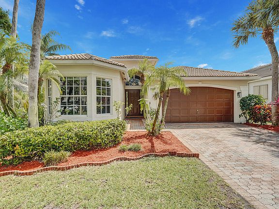 2nd image of 19084 Skyridge Cir