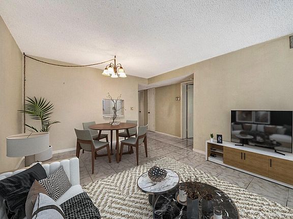 3rd image of 330 NE 26th Ave APT 205