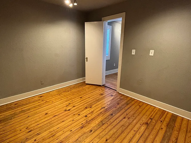 703 N Atlanta Ave — Photo 30