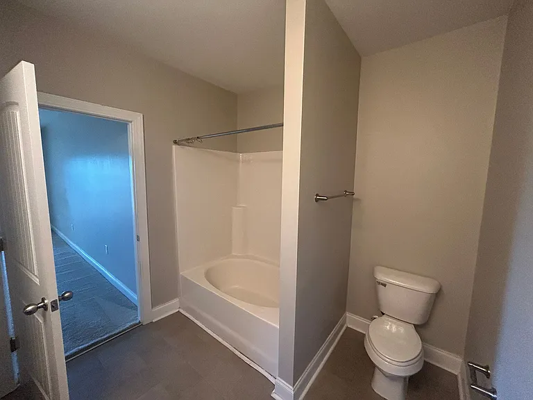 300 Gateway Dr — Photo 16